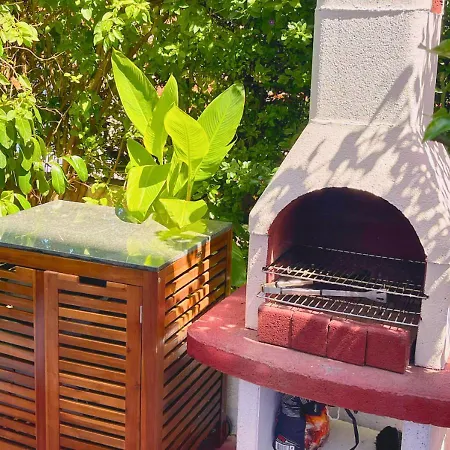 Stadt & Strandnahes Mit Garten & Bbq Apartment Split