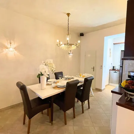 Stadt & Strandnahes Mit Garten & Bbq
